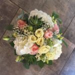 Kód: K005  obsah:  hortenzie, eustoma, růže, sukulent, ornithogalum, zeleň