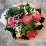 Kód: L007  obsah:  Růže, astromélie, eustoma, gypsofila, zeleň