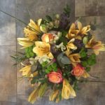 Kód: L013  obsah:  lilie,alstromelie,růže,santina,zelen