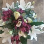 Kód: L021  obsah:  Kód: L015  obsah:  gerbera, růže, alstromélie, santina, zeleň