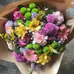 Kód: L040  obsah:  germina,růže,alstromélie,santina, karafiát, zeleň